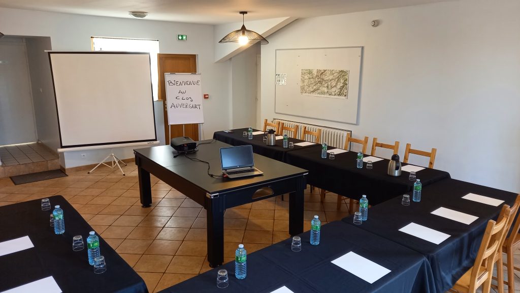 salle de reunion au clos auvergnat